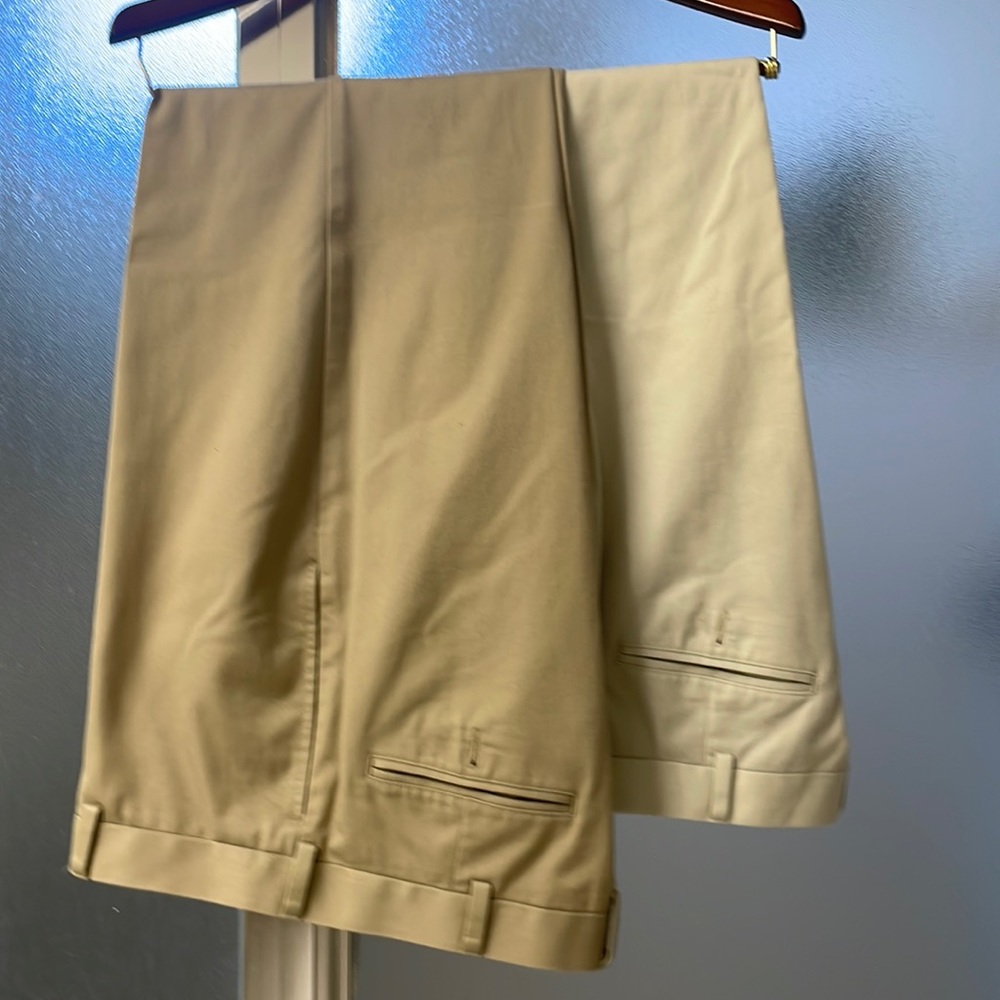 Roundtree and Yorke khaki flat front  pants, light and dark.  2 pair 36x29